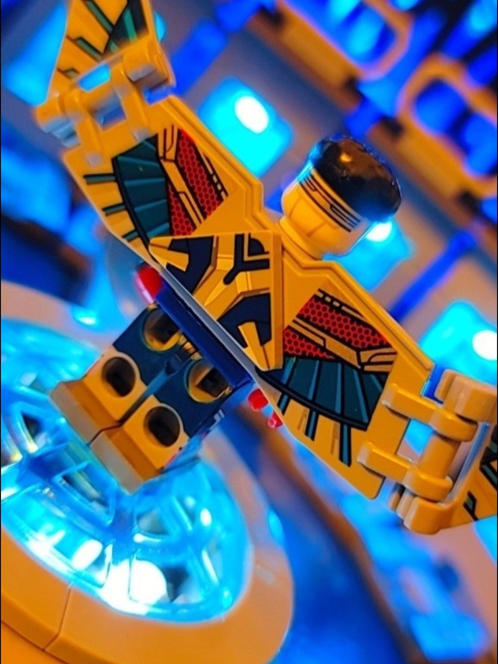 Falcon Minifigure Lego Compatible - Picture 6 of 9